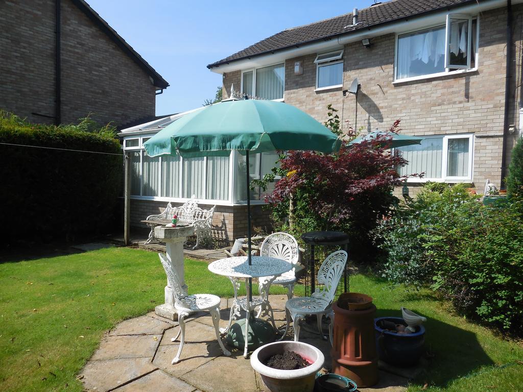 The Tulip Tree Guest House Wilmslow Exterior photo